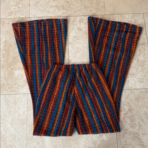 Colorful Striped Wide Leg Pants - Picture 3 of 7